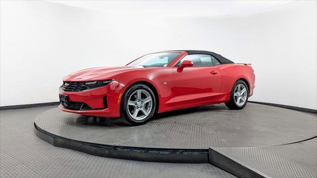 Used 2020 Chevrolet Camaro LT image 30