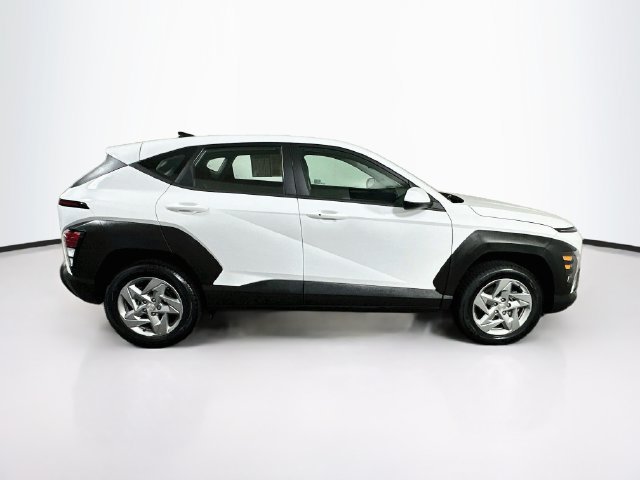 Certified 2024 Hyundai Kona SE AWD/4WD image 10