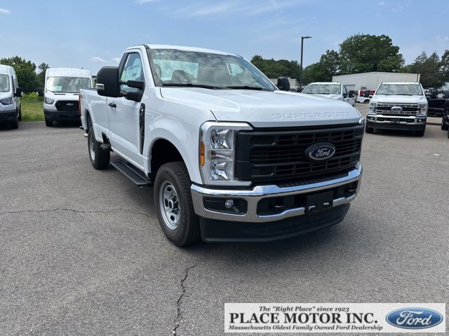 New 2025 Ford F250 XLT