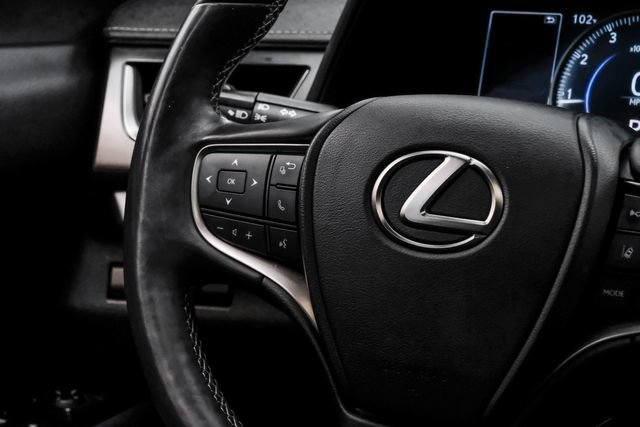 Used 2019 Lexus UX 200 w/ Premium Package FWD image 23