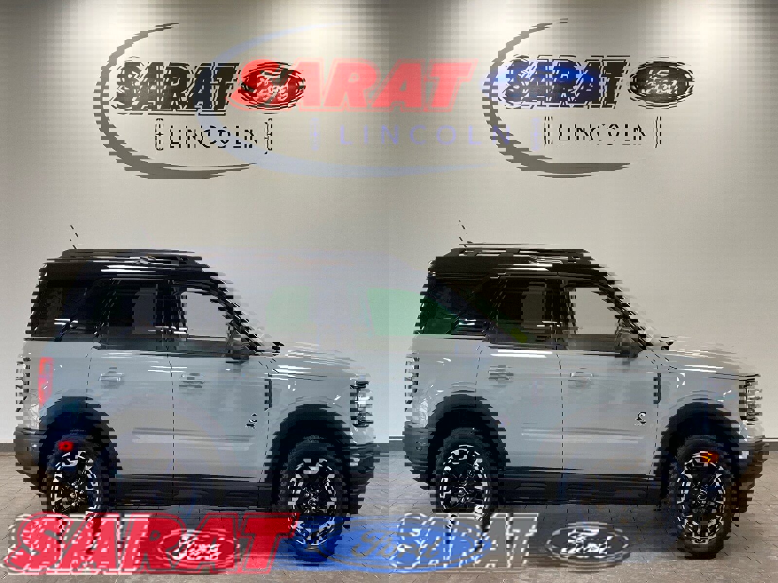 Used 2023 Ford Bronco Sport Outer Banks w/ Tech Package image 1