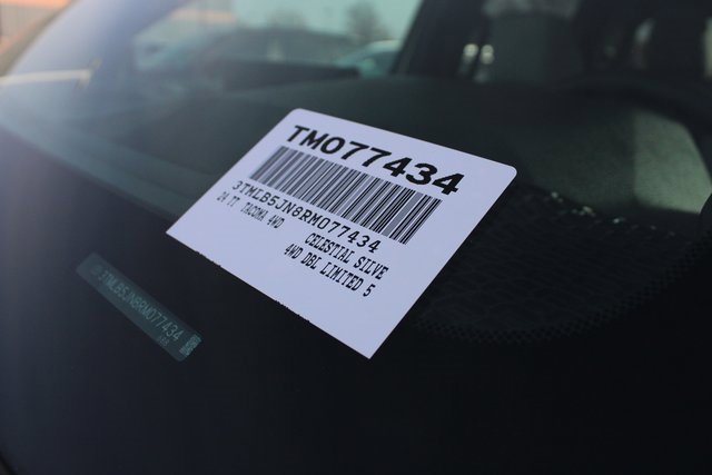 Used 2024 Toyota Tacoma Limited image 32