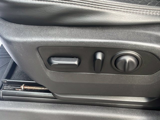 Used 2019 Chevrolet Silverado 1500 High Country AWD/4WD image 24