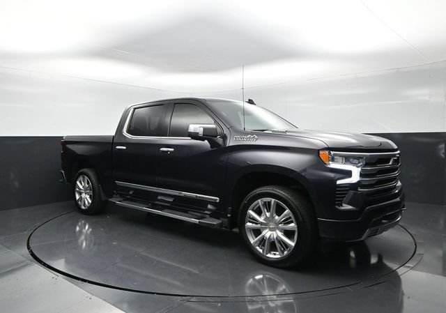 Used 2022 Chevrolet Silverado 1500 High Country w/ Technology Package
