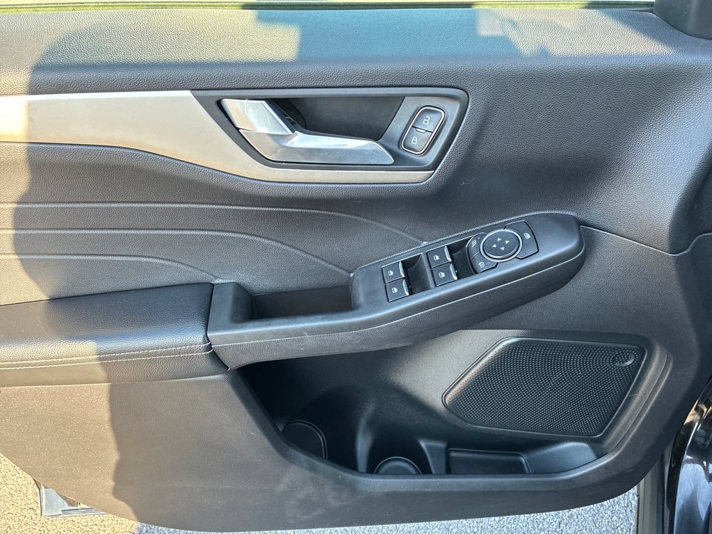 Used 2021 Ford Escape SE w/ Convenience Package AWD/4WD image 11