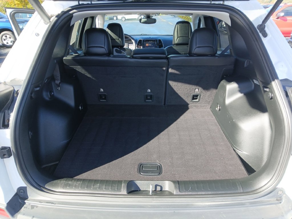 Used 2019 Jeep Cherokee Limited AWD/4WD image 22