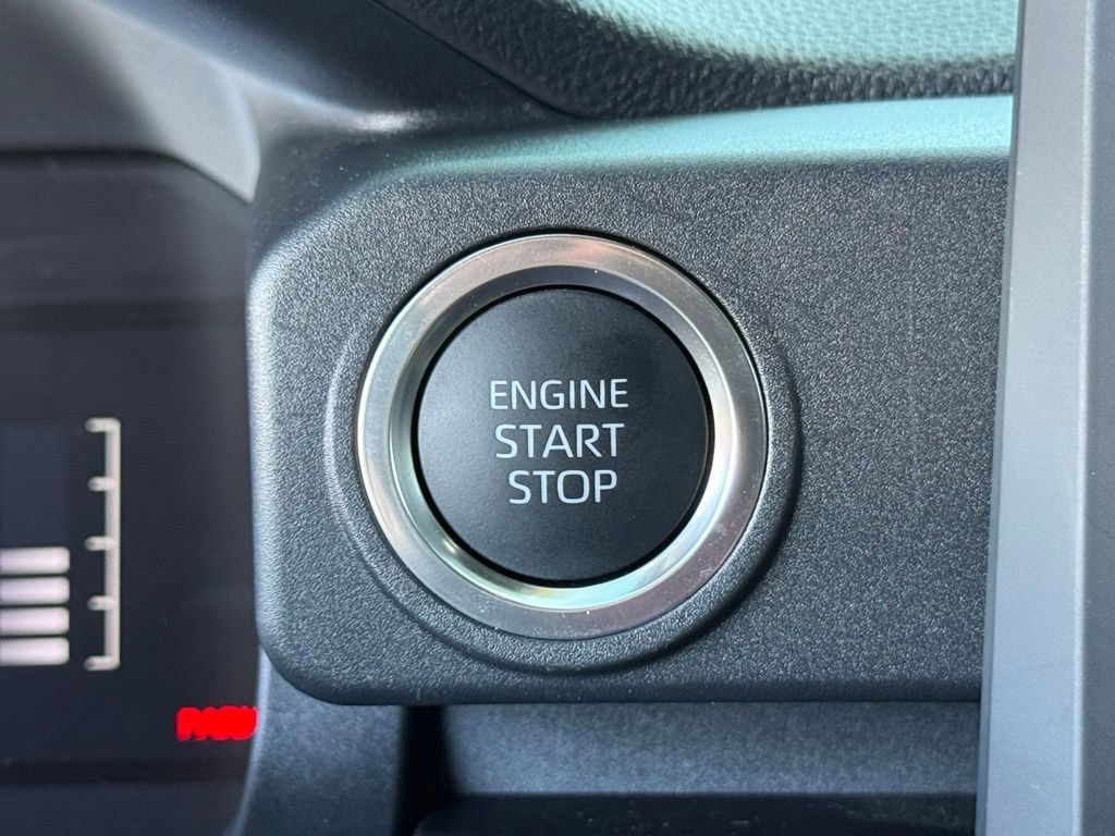Certified 2026 Toyota 4Runner SR5 AWD/4WD image 27