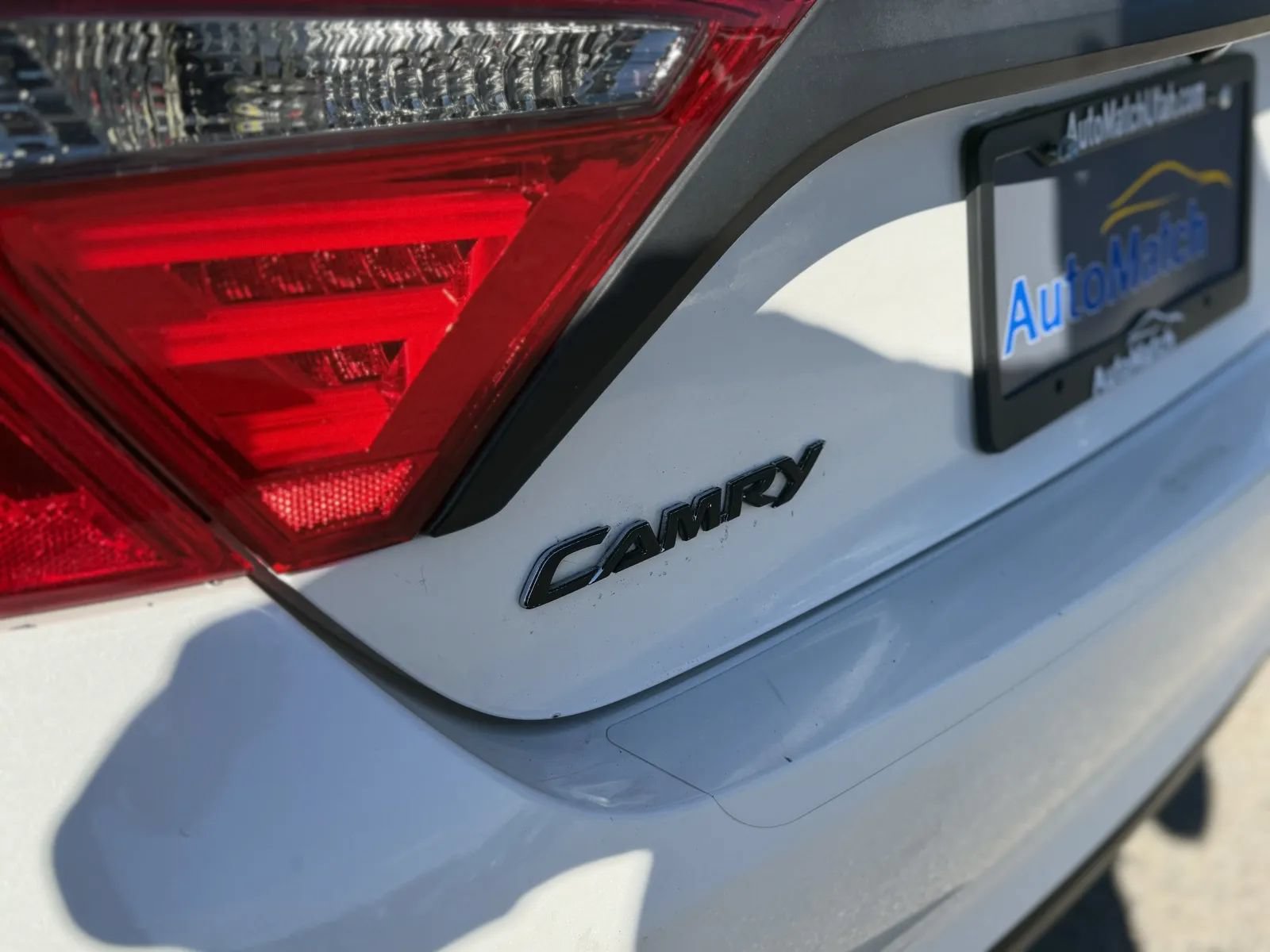 Used 2015 Toyota Camry XSE FWD image 34