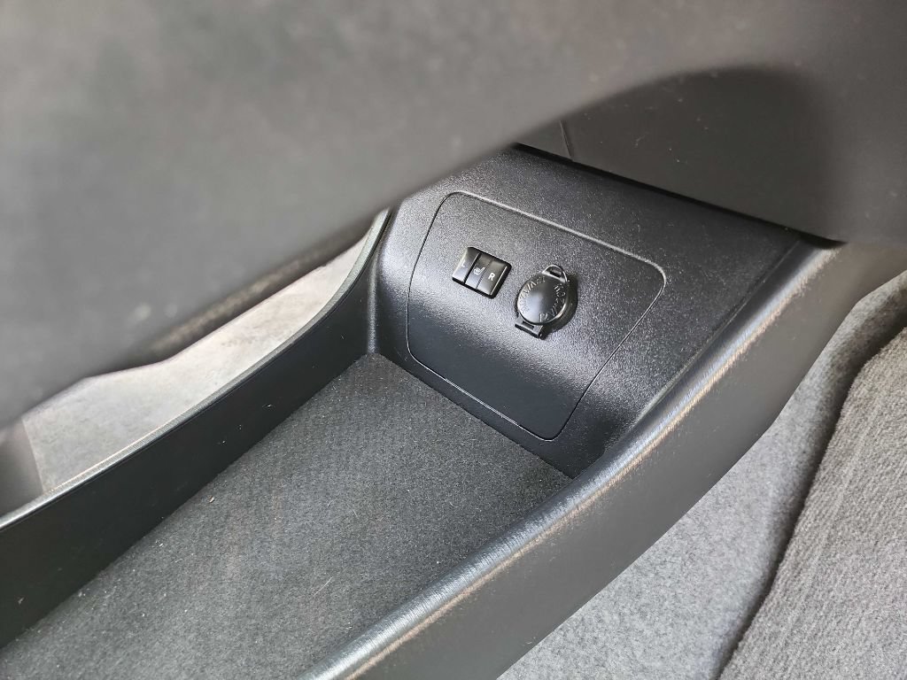 Used 2014 Toyota Prius Four w/ Solar Roof Package FWD image 31