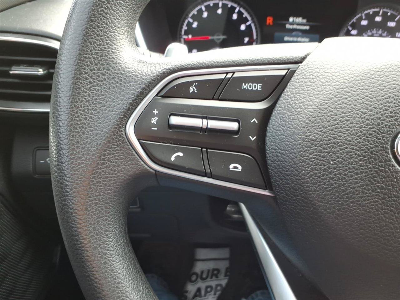 Used 2021 Hyundai Santa Fe SEL FWD image 18