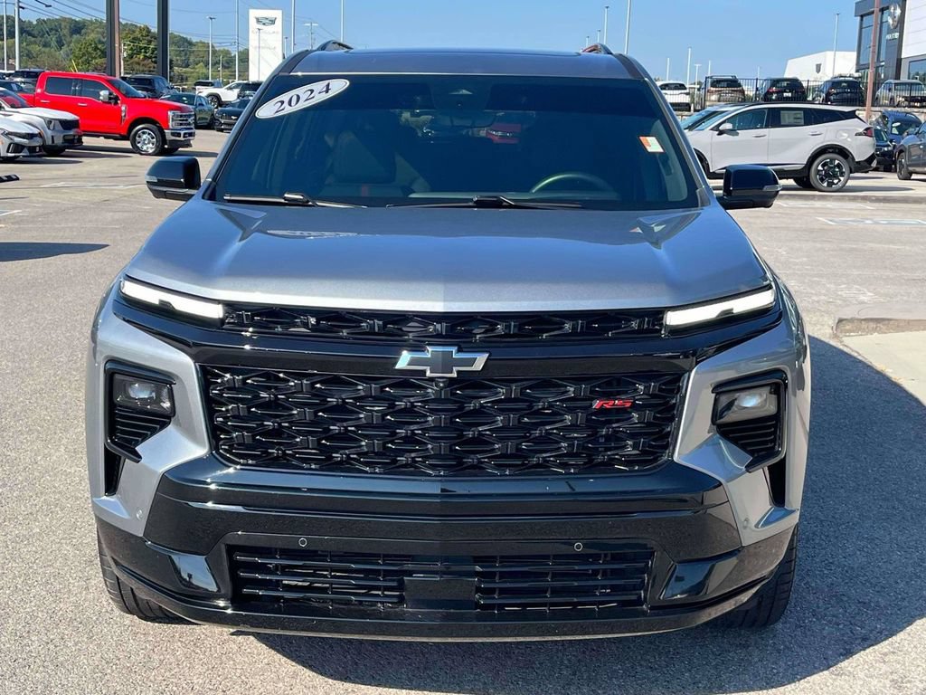 Used 2024 Chevrolet Traverse RS FWD image 35