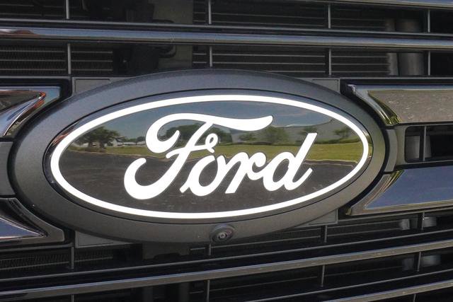 Used 2025 Ford F150 Platinum w/ Equipment Group 702A High AWD/4WD image 47