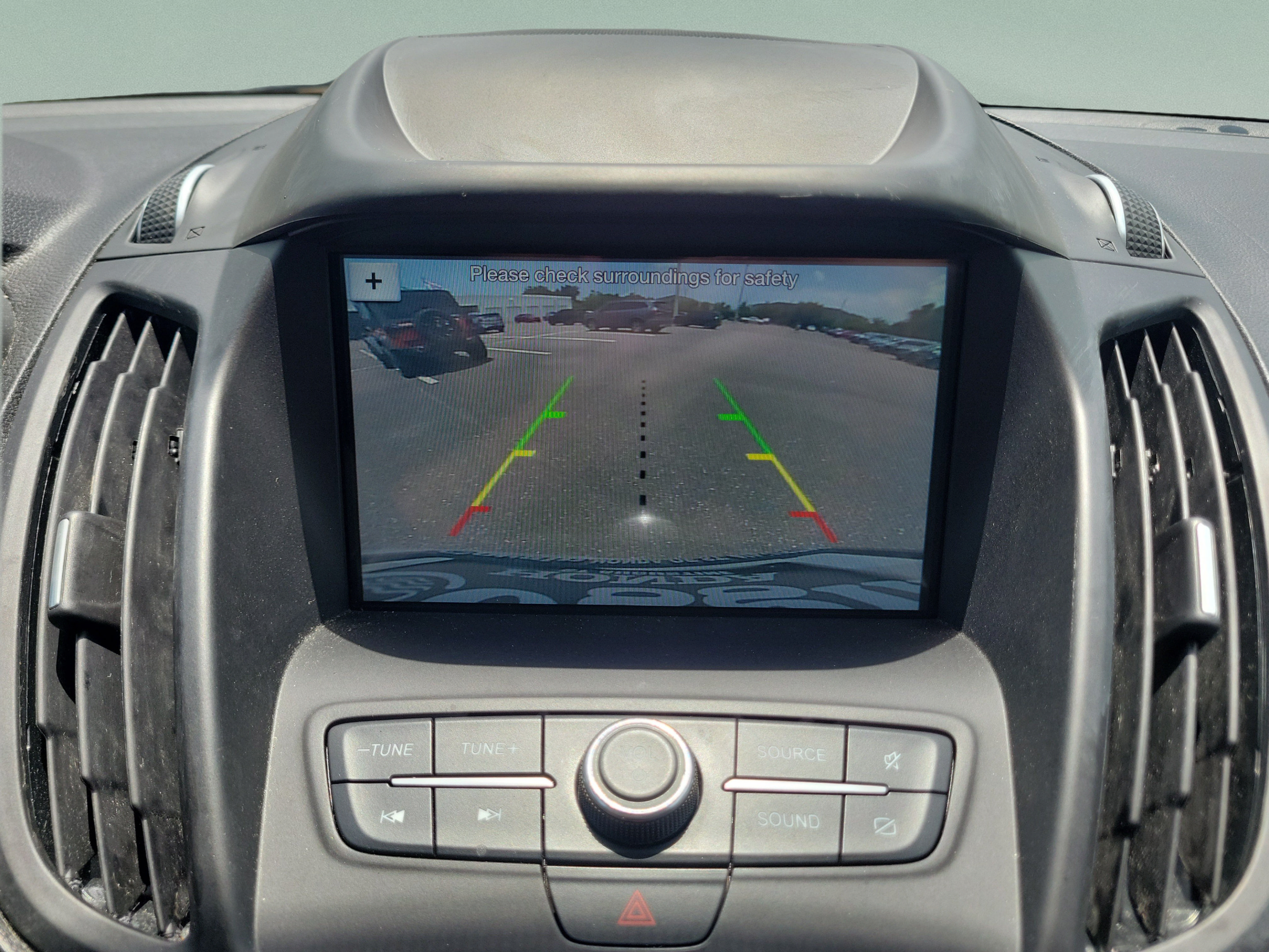 Used 2019 Ford Escape SE FWD image 31
