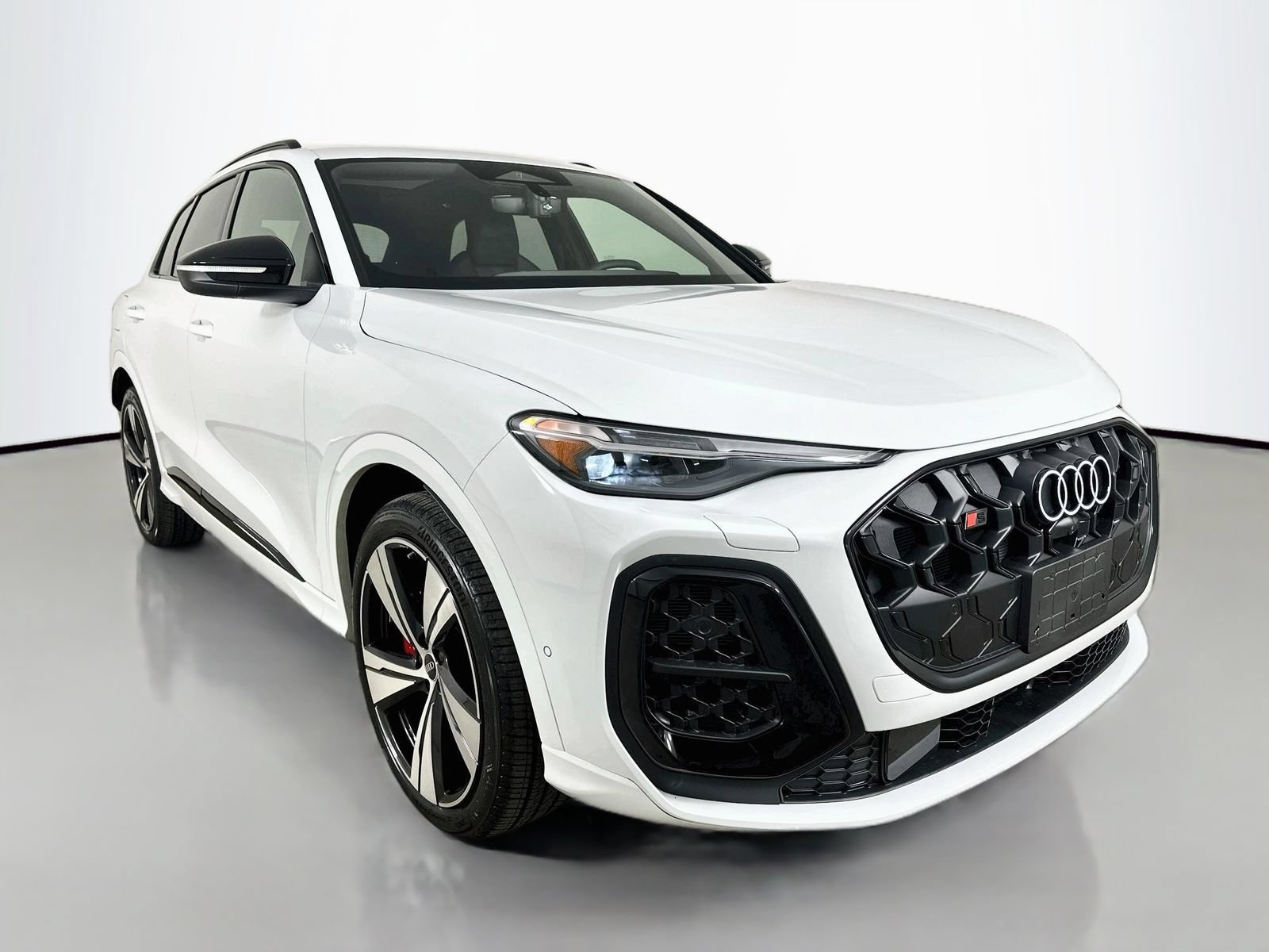 New 2026 Audi SQ5 Premium Plus AWD/4WD image 3