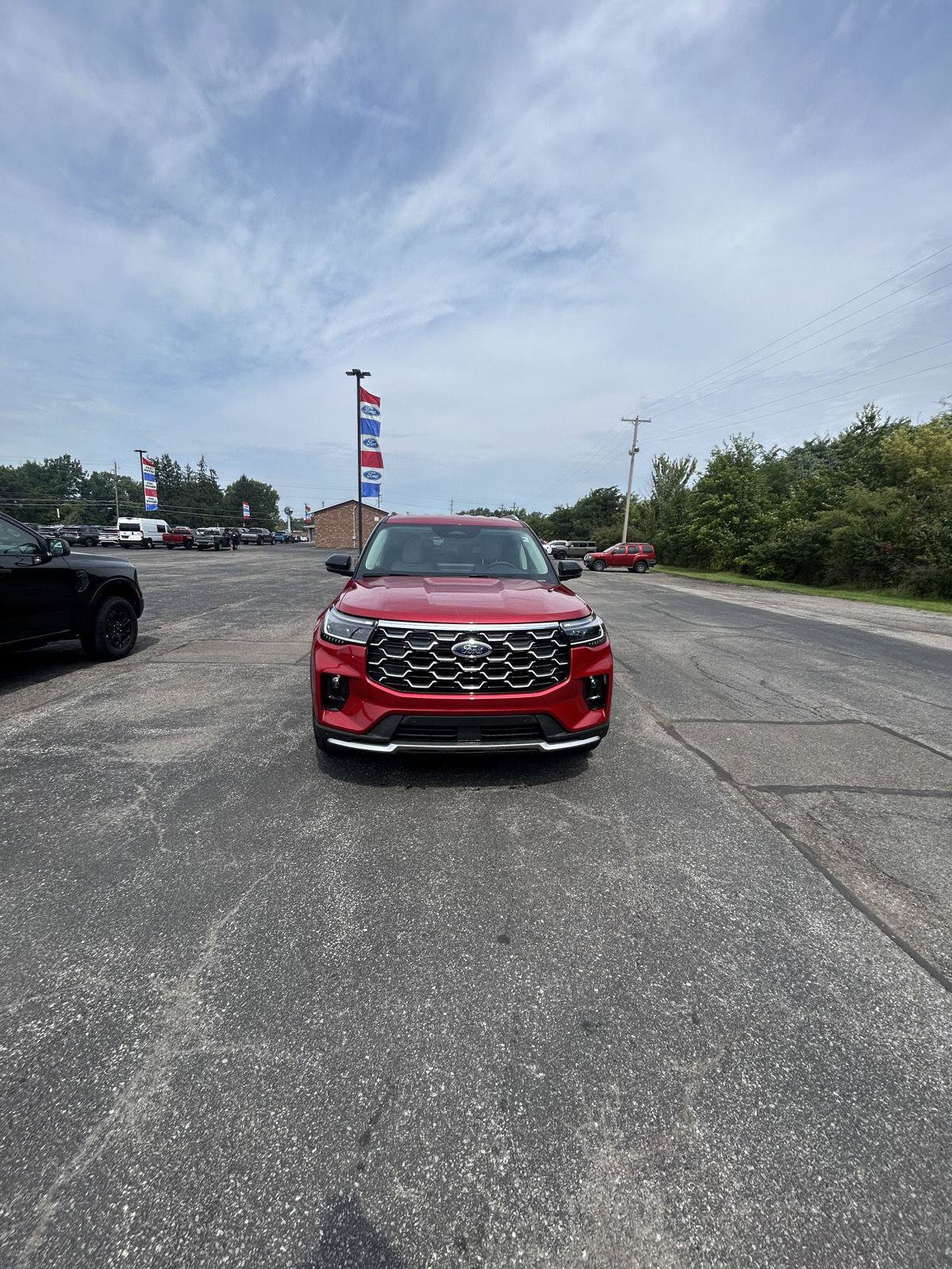 New 2026 Ford Explorer Platinum w/ LUX Leather Package AWD/4WD image 25
