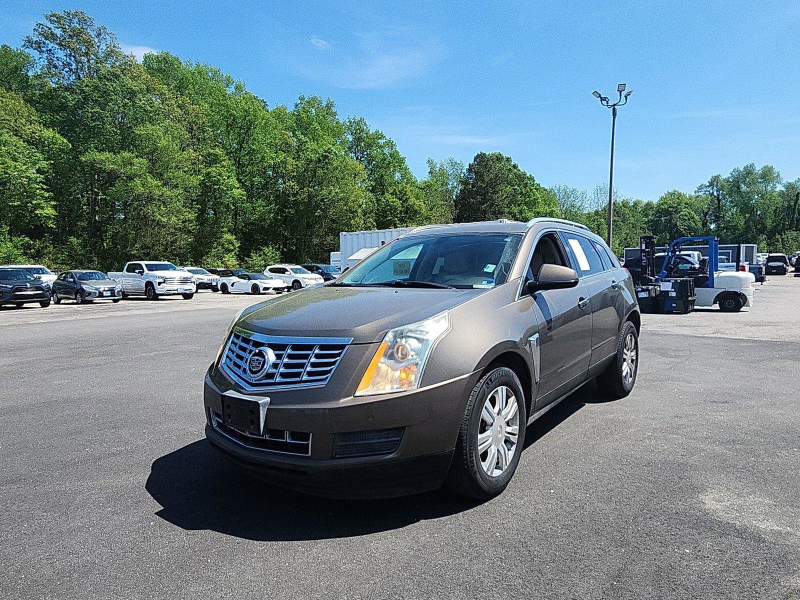 Used 2016 Cadillac SRX Luxury image 1
