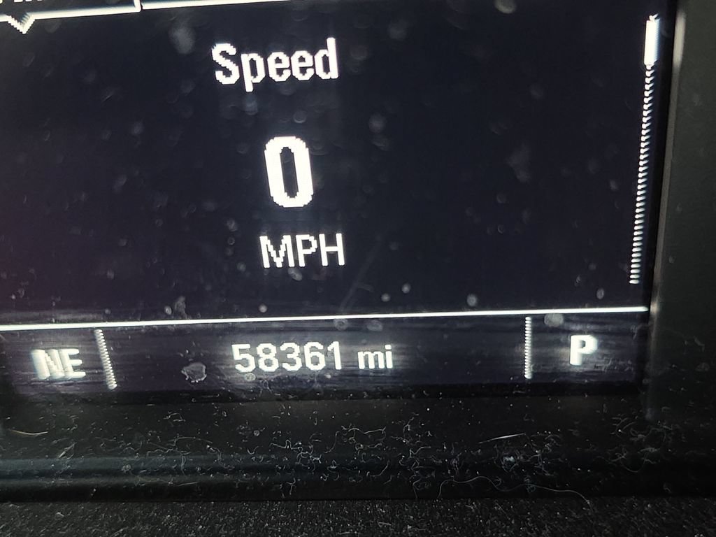 Used 2020 Chevrolet Traverse LS FWD image 24