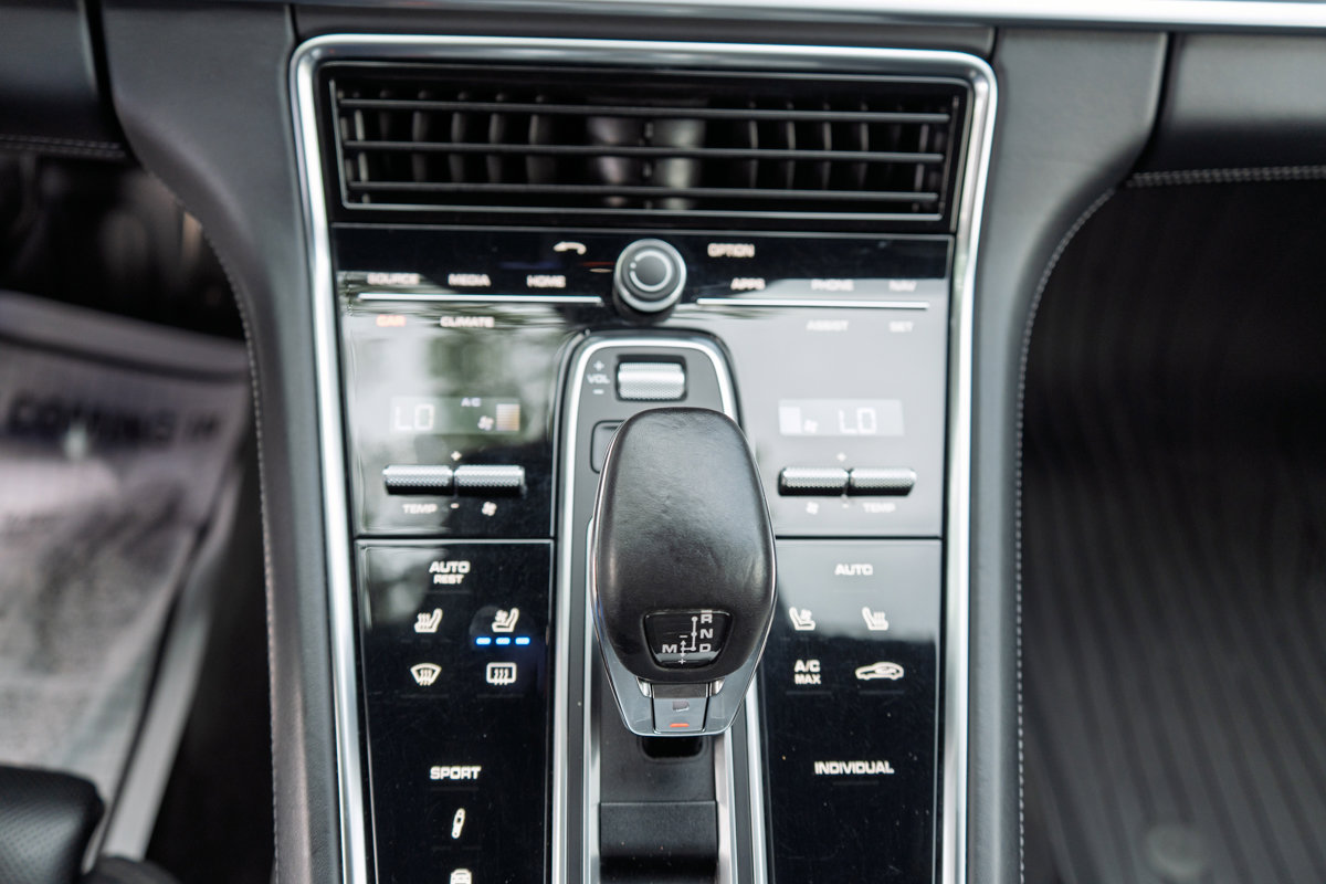 Used 2018 Porsche Panamera Turbo AWD/4WD image 27