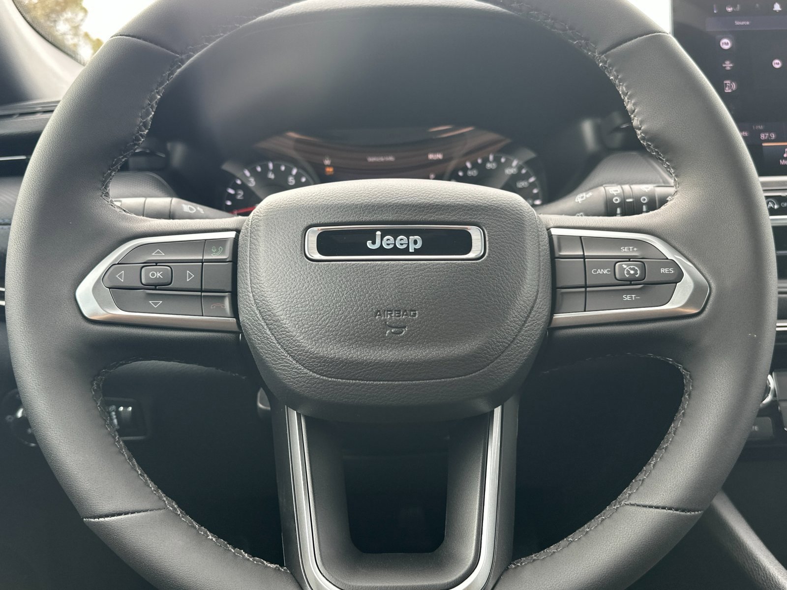 New 2026 Jeep Compass Latitude image 23