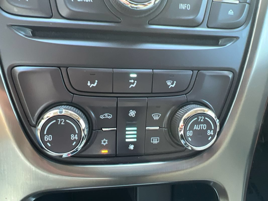 Used 2013 Buick Verano Convenience FWD image 16