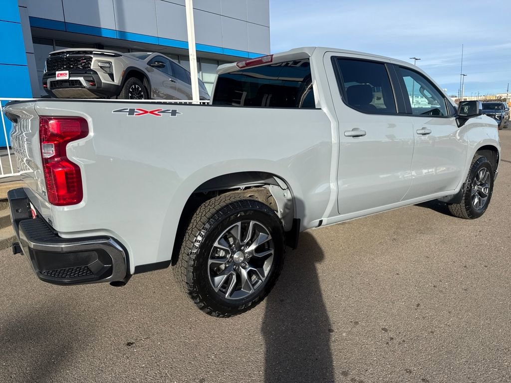 Used 2024 Chevrolet Silverado 1500 LT image 5