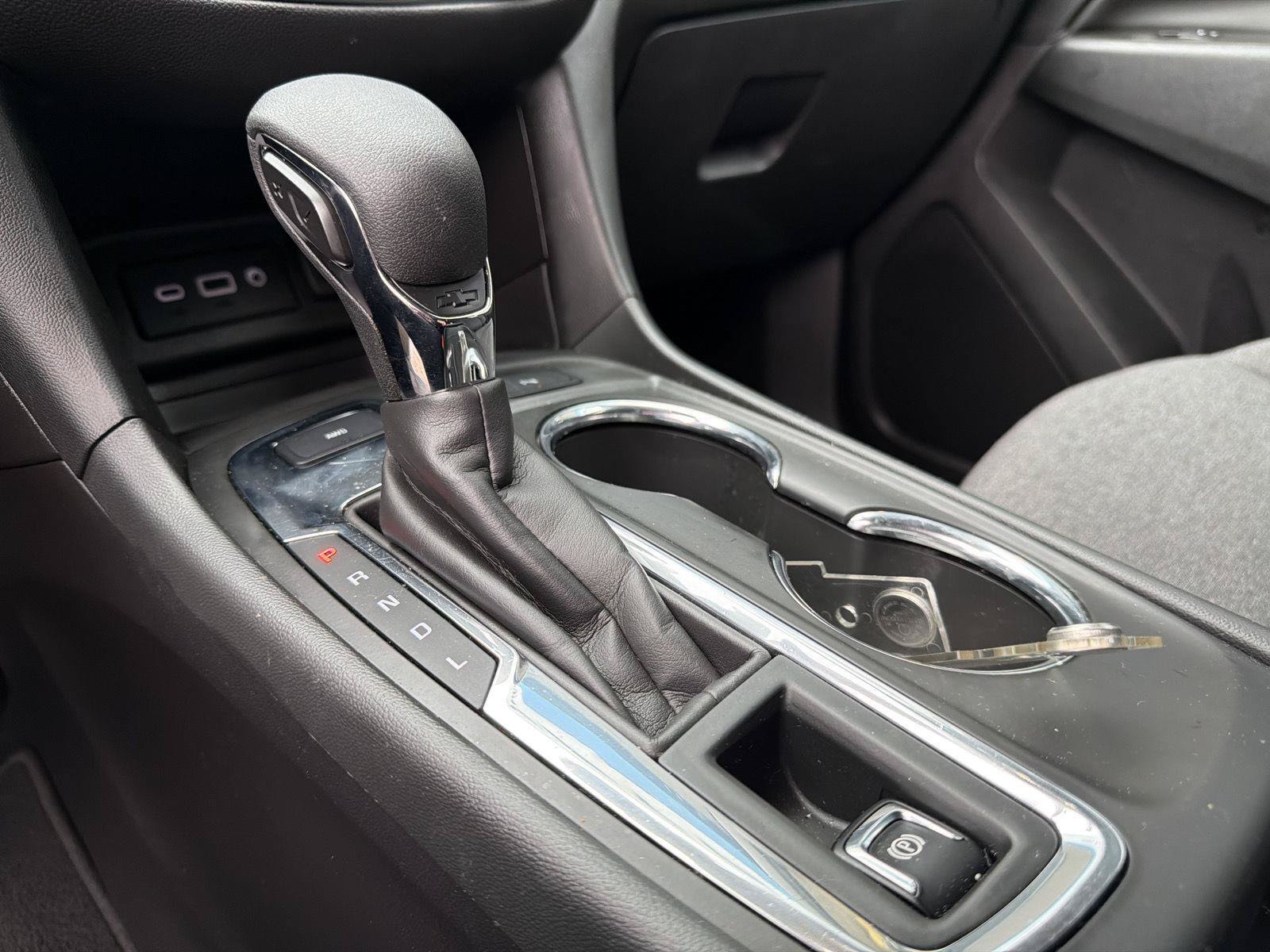 Used 2022 Chevrolet Equinox LT AWD/4WD image 31