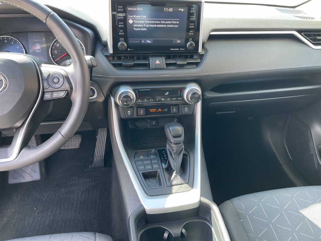 Used 2020 Toyota RAV4 XLE w/ Convenience Package AWD/4WD image 16