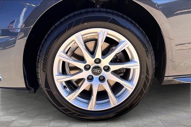 Used 2023 Audi A4 2.0T Premium w/ Convenience Package image 8