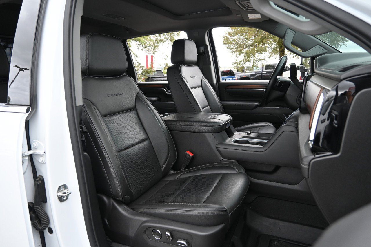 Used 2025 GMC Sierra 2500 Denali w/ Technology Package AWD/4WD image 25