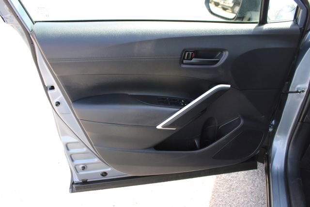 Used 2022 Toyota Corolla Cross LE FWD image 12