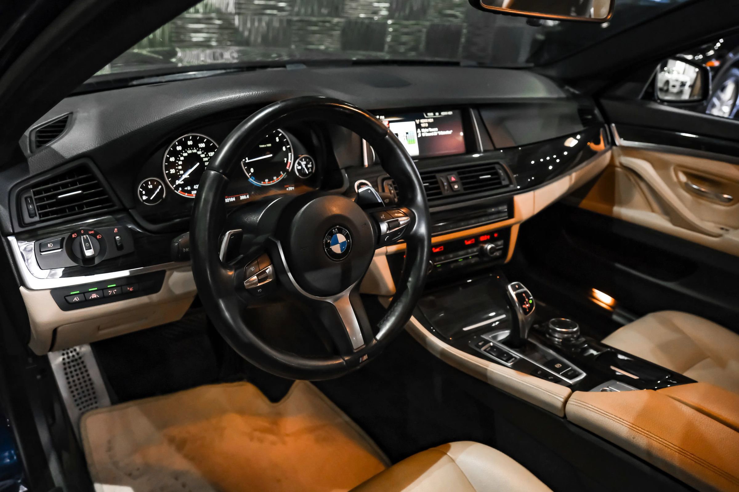 Used 2016 BMW 528i Sedan image 2