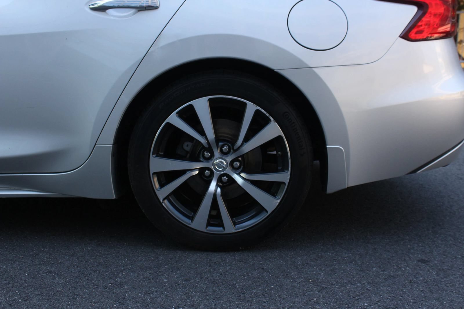 Used 2017 Nissan Maxima 3.5 SL FWD image 10