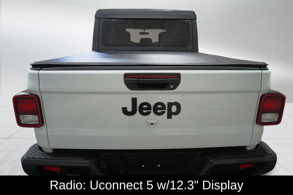 Used 2025 Jeep Gladiator Sport image 4