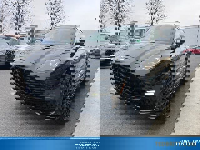 Used 2024 Aston Martin DBX 707 image 3