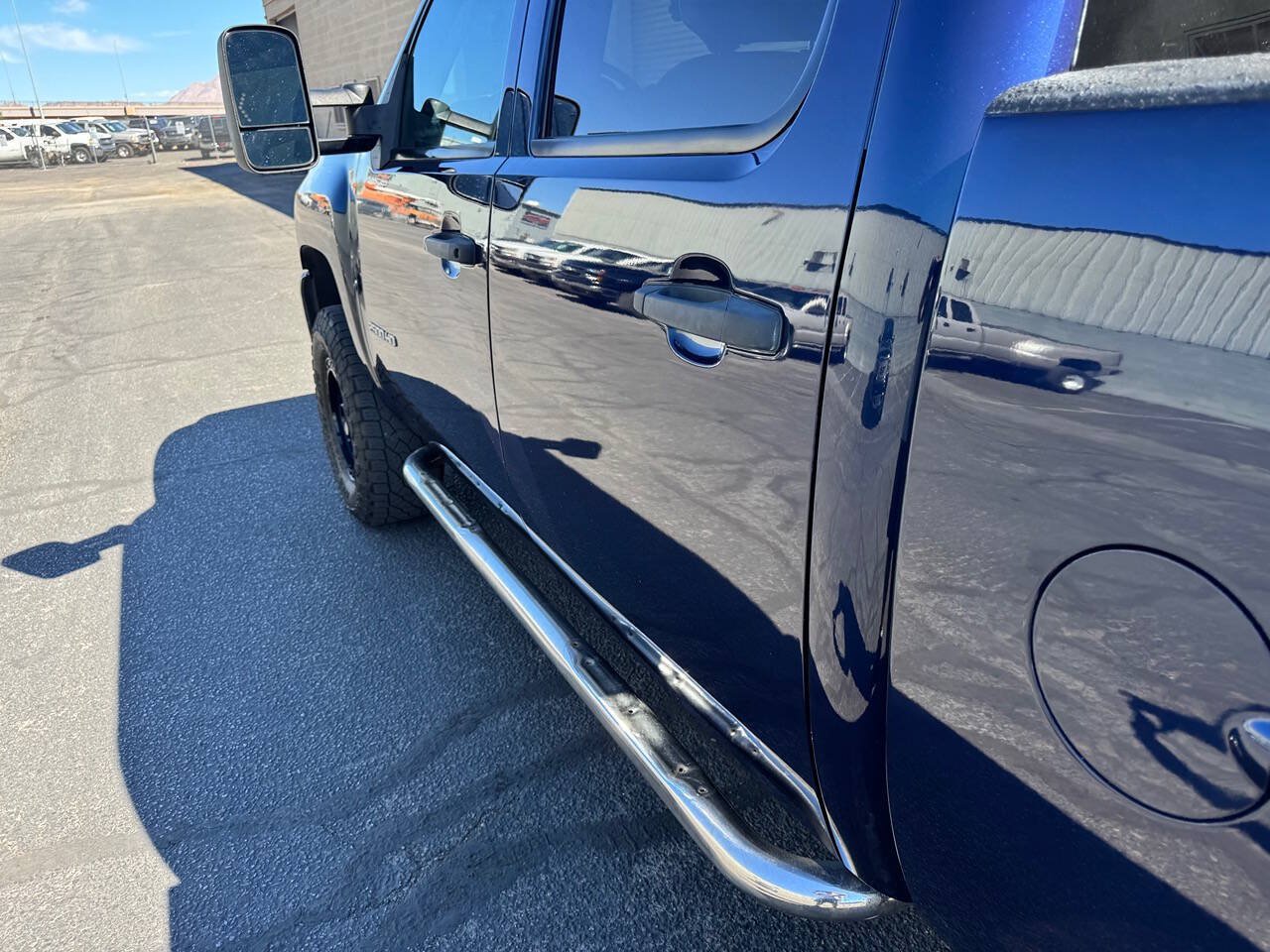 Used 2010 Chevrolet Silverado 2500 LT w/ Interior Plus Package AWD/4WD image 18