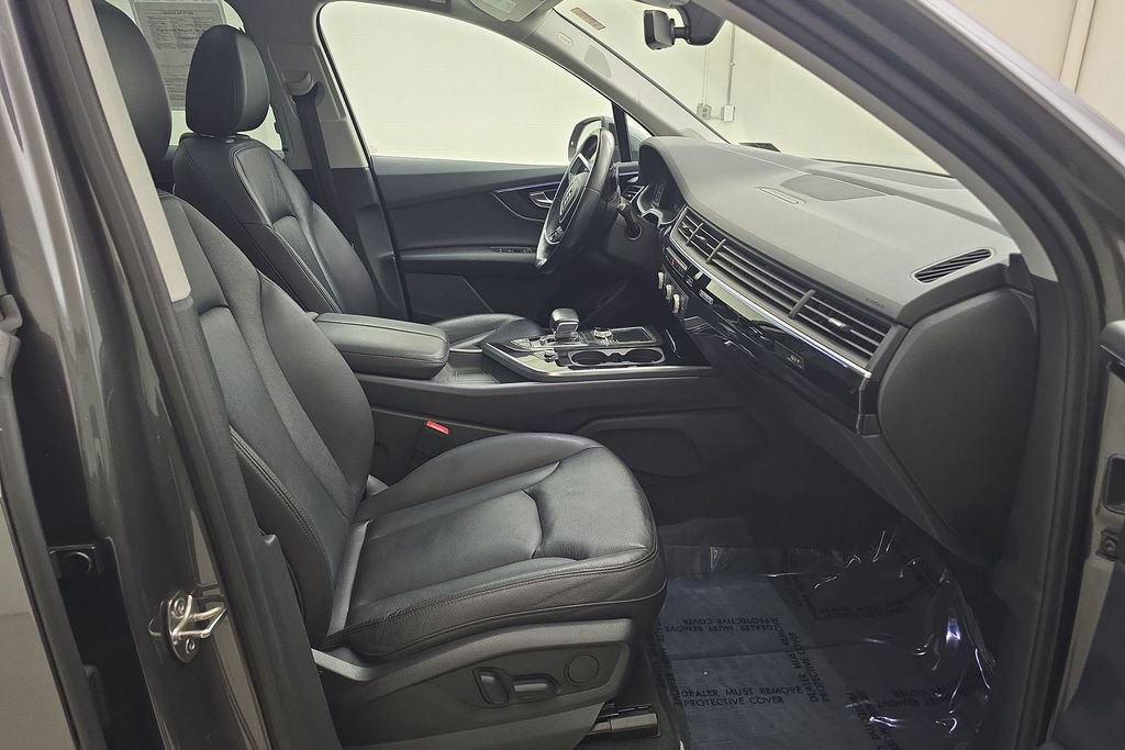 Used 2019 Audi Q7 3.0T Premium Plus image 30