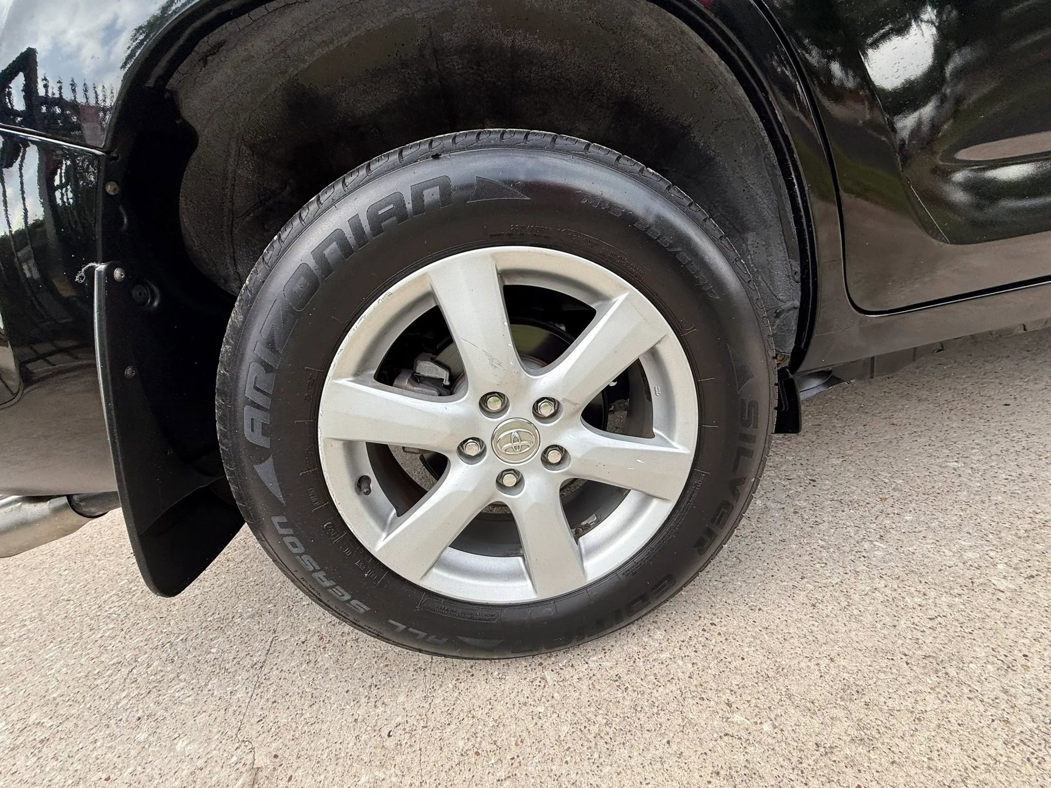 Used 2007 Toyota RAV4 Limited FWD image 25