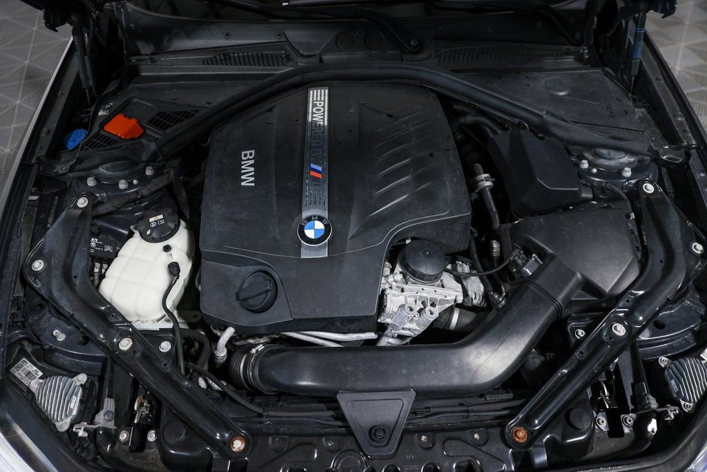 Used 2018 BMW M2 image 34