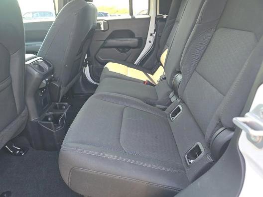 Used 2022 Jeep Gladiator Overland w/ LED Lighting Group image 6