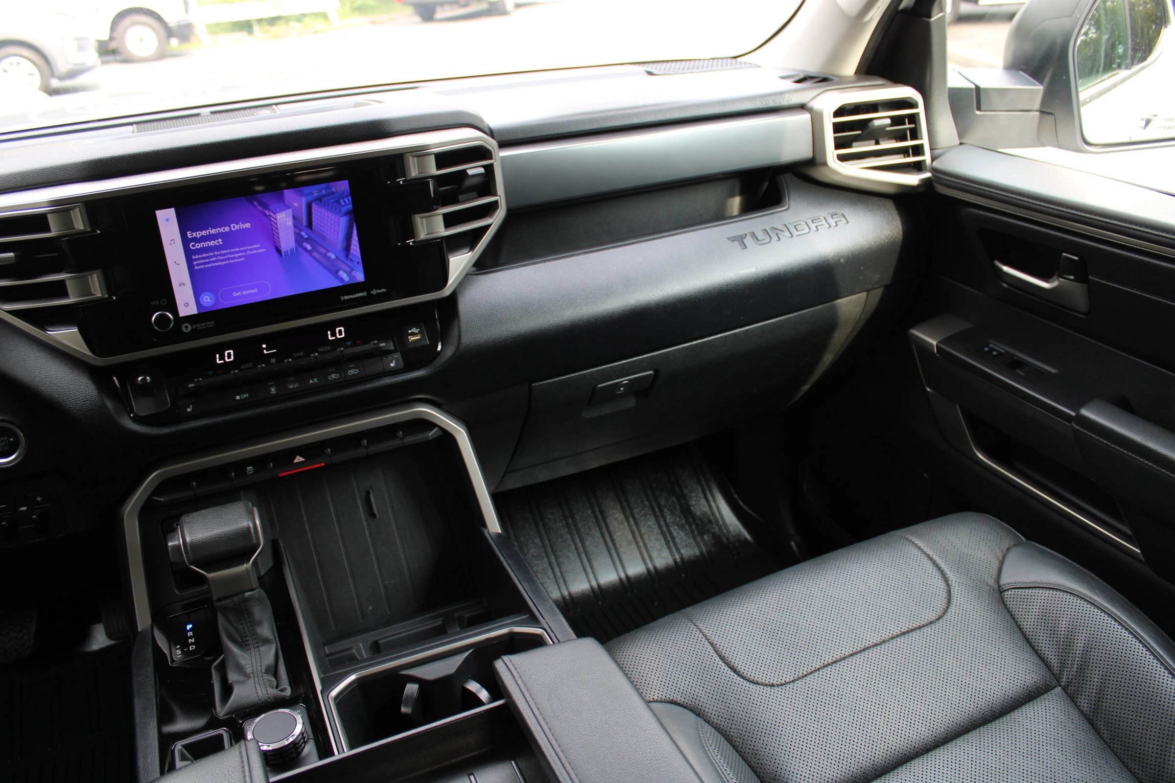 Used 2022 Toyota Tundra SR5 w/ SR5 Premium Package AWD/4WD image 13