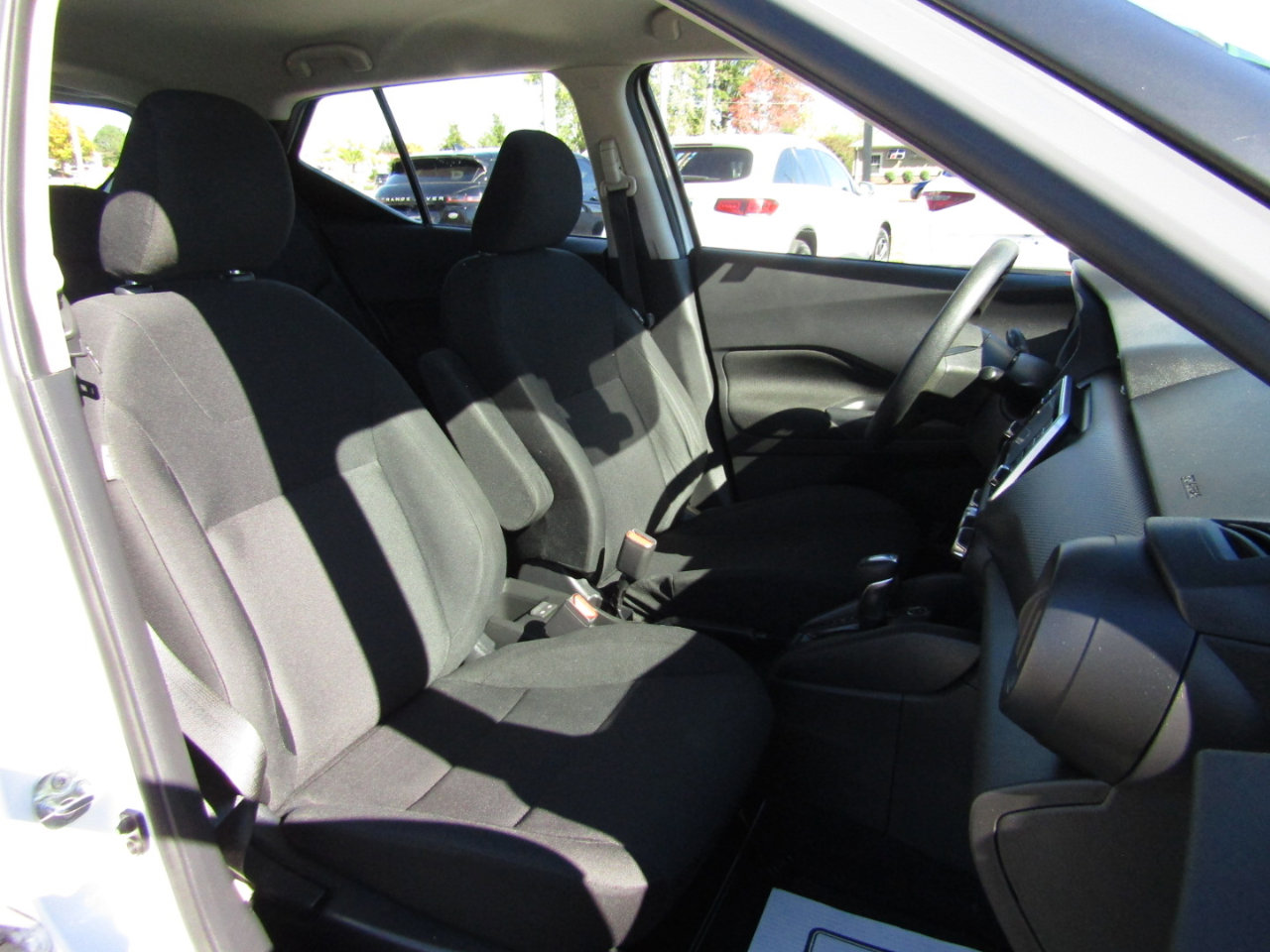 Used 2023 Nissan Kicks S image 27