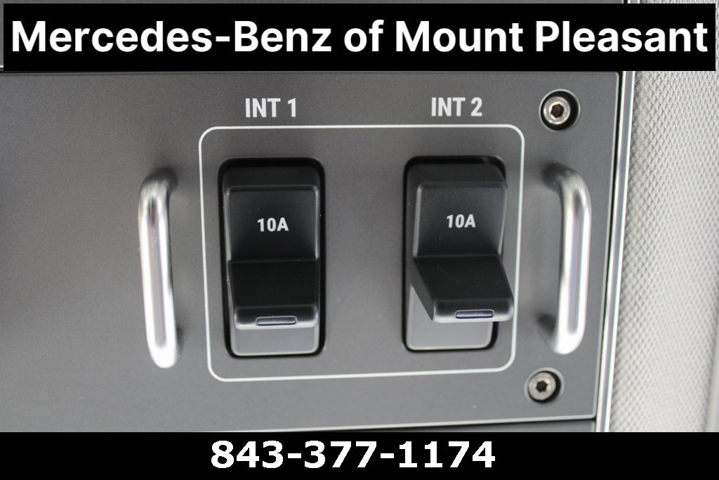 Used 2024 INEOS Grenadier Base image 59