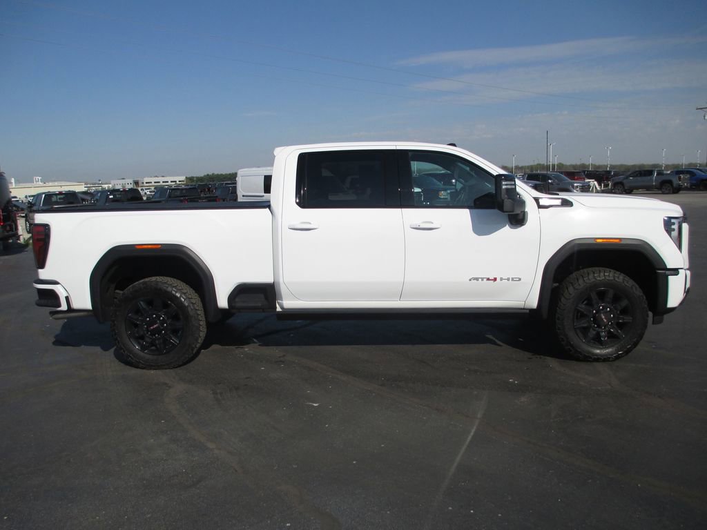 Used 2024 GMC Sierra 2500 AT4 w/ AT4 Premium Plus Package image 4