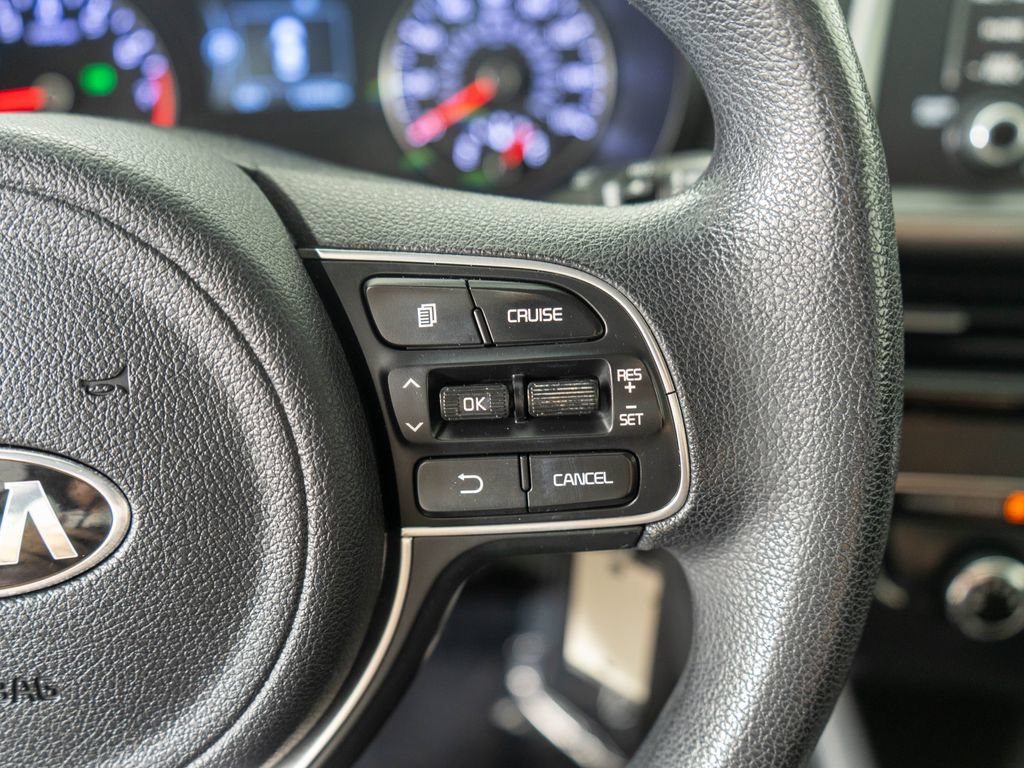Used 2017 Kia Optima LX FWD image 16