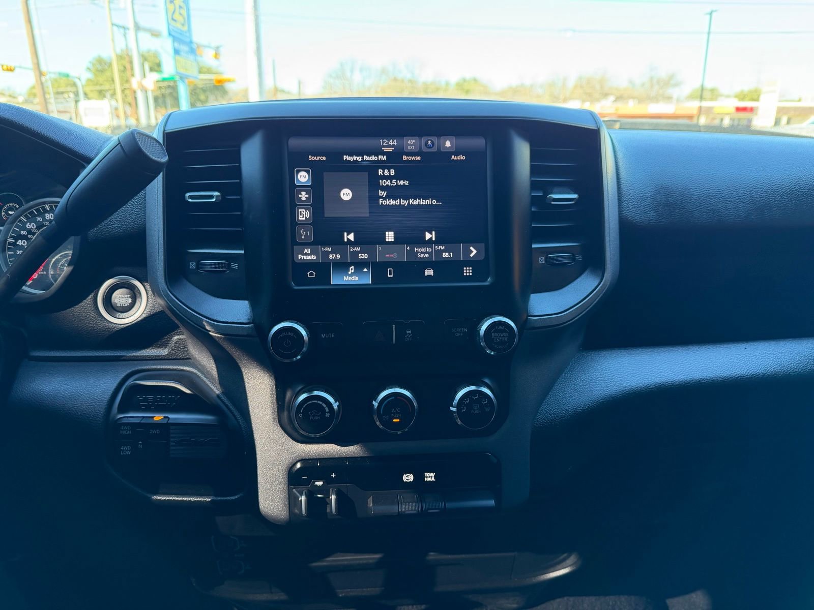 Used 2024 RAM 2500 Tradesman w/ Chrome Appearance Group image 15