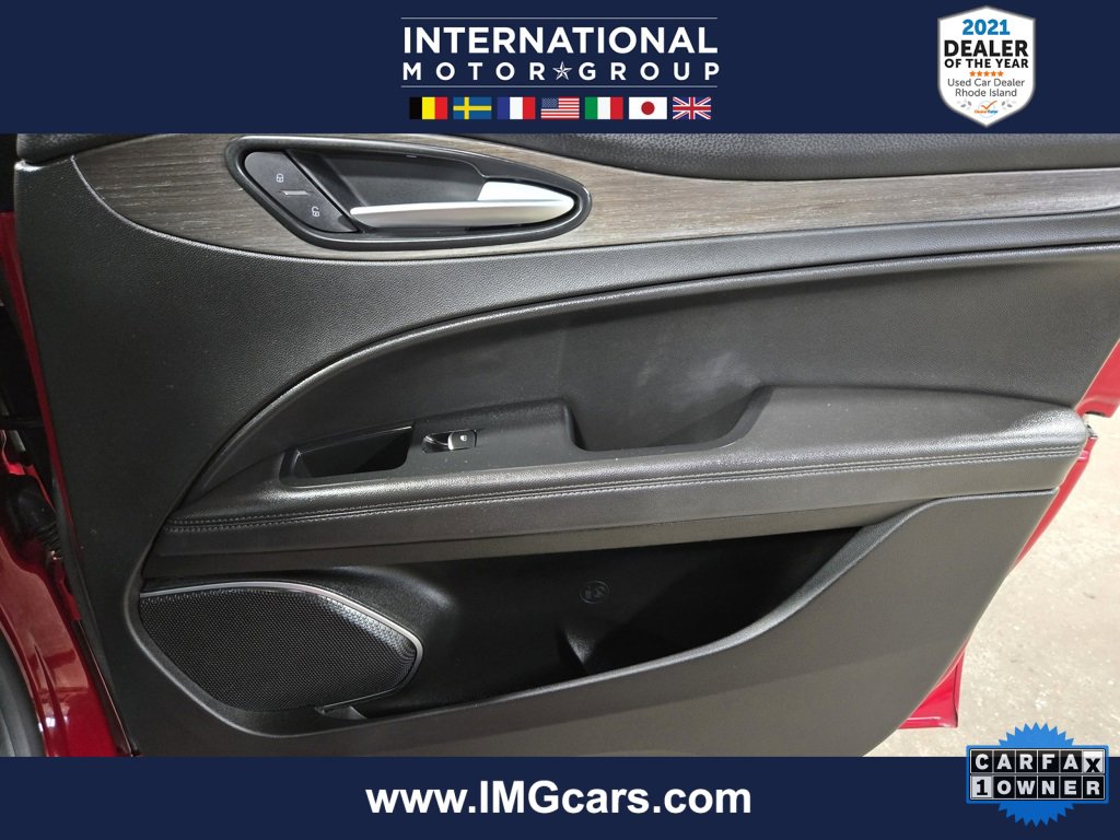 Used 2022 Alfa Romeo Stelvio Ti image 55