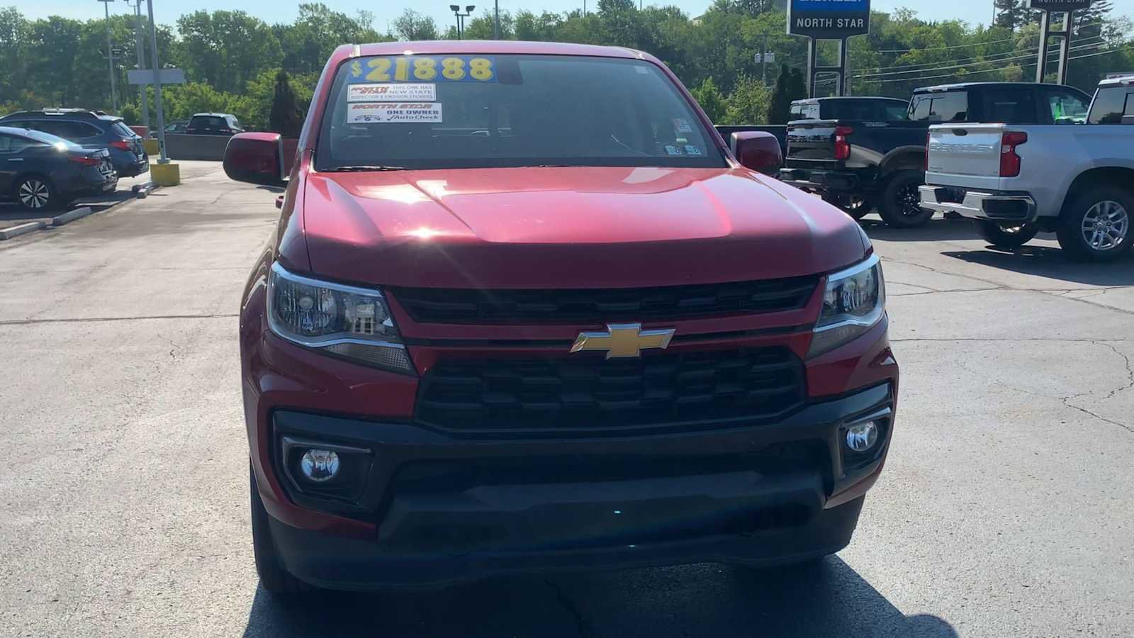 Used 2022 Chevrolet Colorado LT w/ LT Convenience Package AWD/4WD image 3