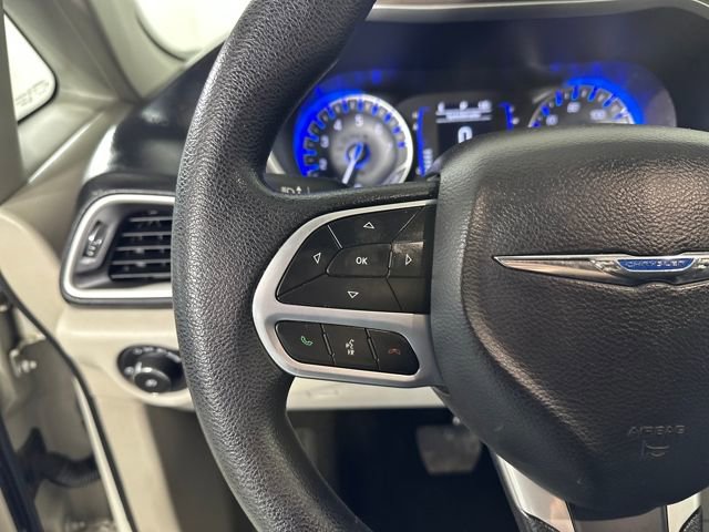 Used 2019 Chrysler Pacifica Touring Plus w/ Tire & Wheel Group image 15