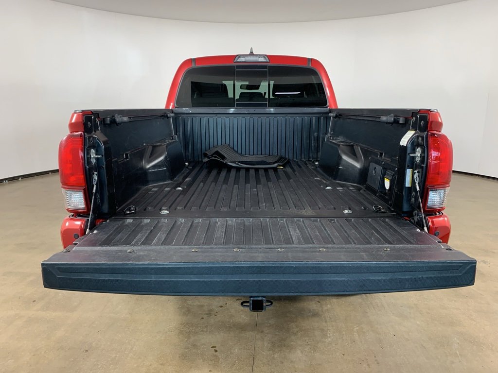 Used 2019 Toyota Tacoma TRD Sport image 12