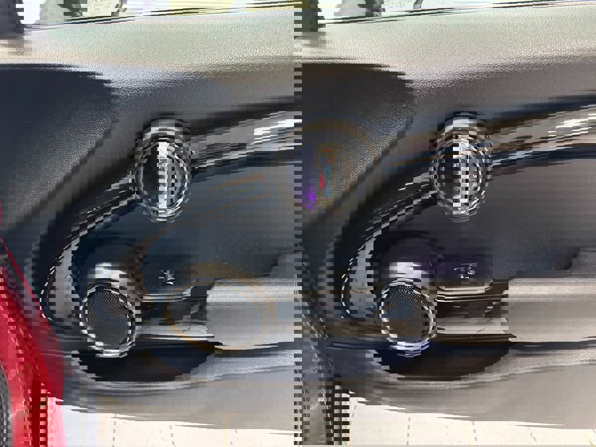 Used 2014 MINI Cooper S image 17